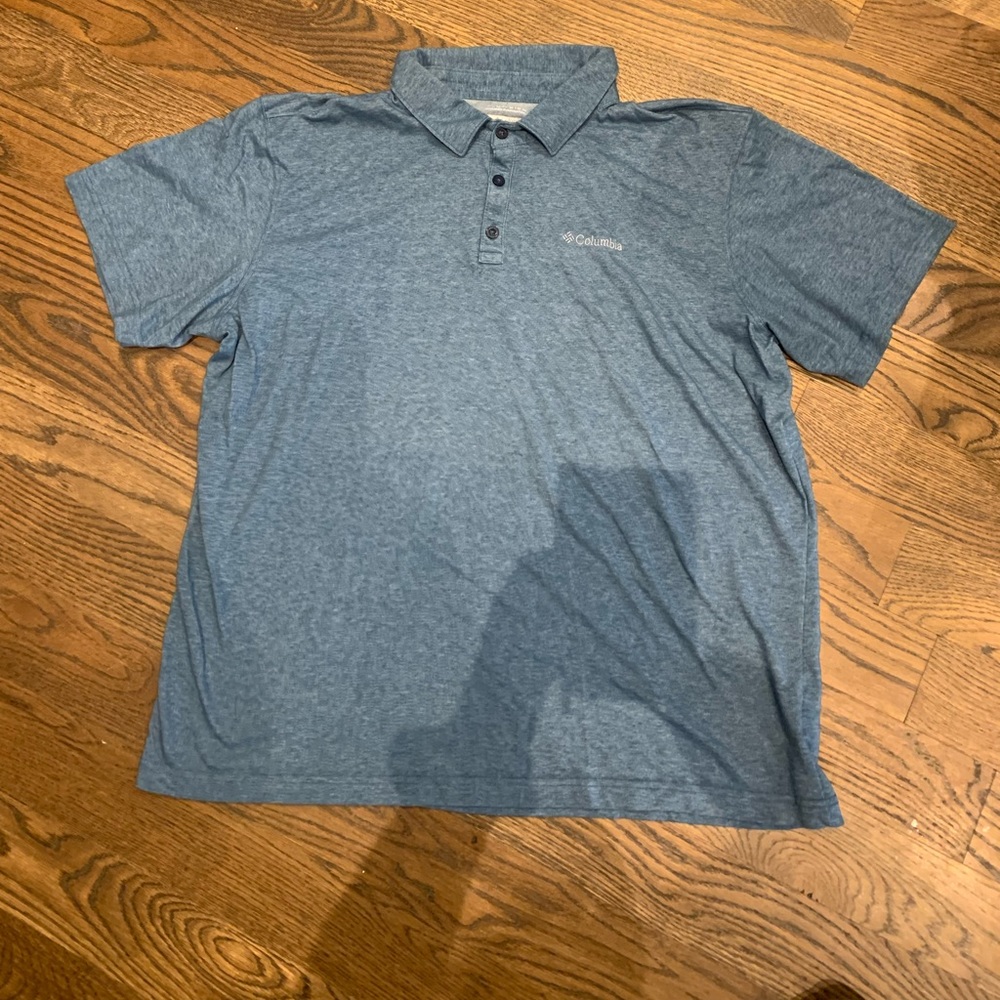 Mens grey Columbia shirt